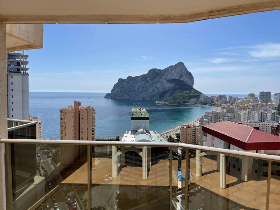 100 M From Fossa Beach In Calpe Kültér fotó