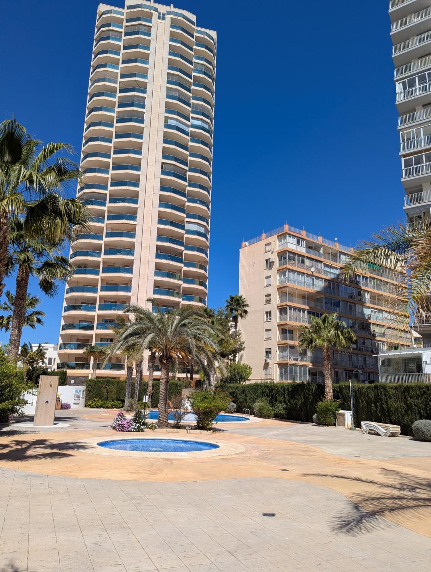 100 M From Fossa Beach In Calpe Kültér fotó